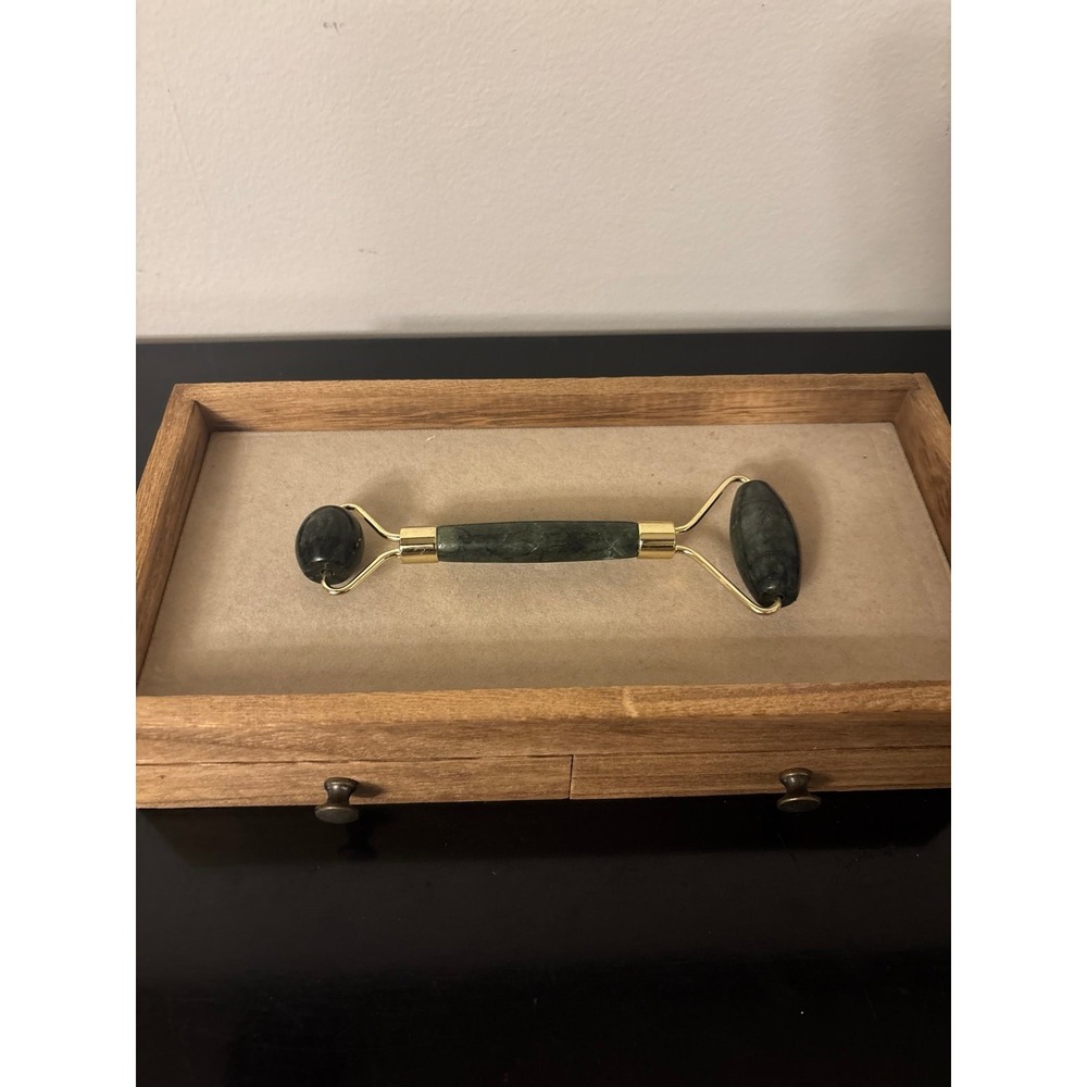 Jade Roller